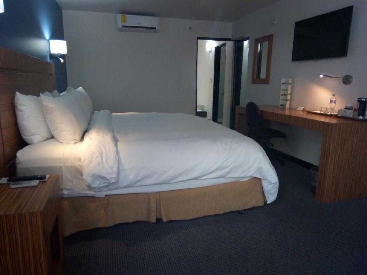 Radisson Hotel & Convention Center 托卢卡 外观 照片